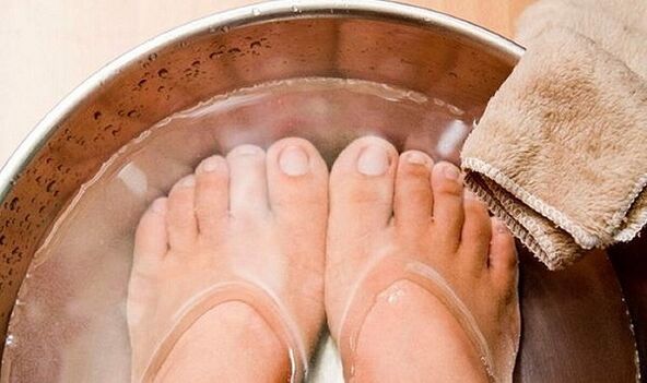 Foot baths to treat fungal infections